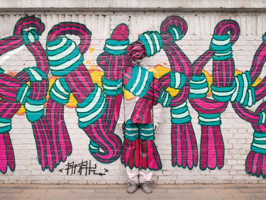 Liu Bolin - Hiding in the City - Beijing Graffiti 7