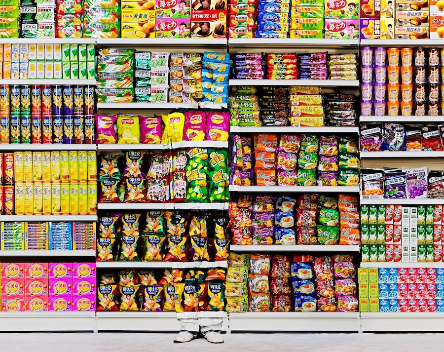 Liu Bolin - Hiding in the City - Puffed Food 8