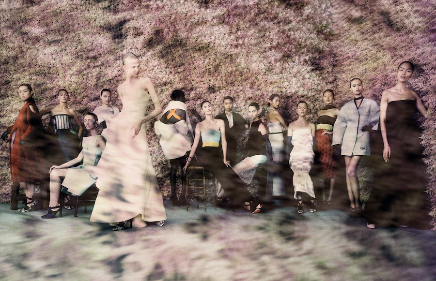 N379-02_142-CMYK