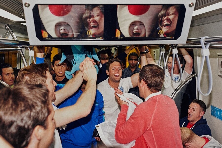 england fans Eudes 16