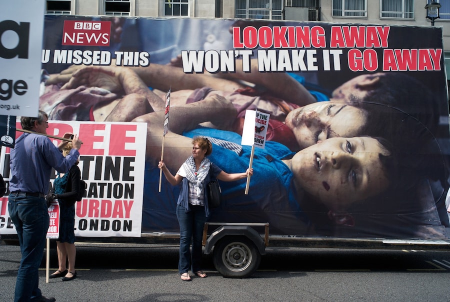 SG.DAZED.GAZA.DEMO.A7 10