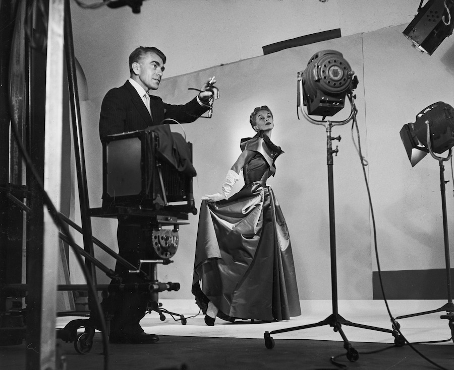 2._Horst_directing_fashion_shoot_with_Lisa_Fonssag 1