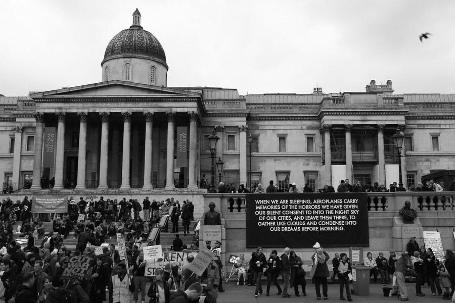 TRAFALGAR SQUARE best one B&amp;W 13