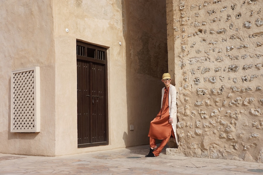 Tilda Swinton in Dubai by Amanda Harlech (11) 14