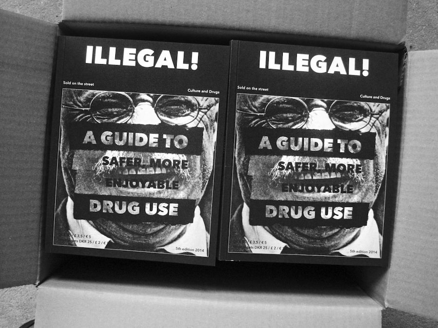 ILLEGAL! magazine 0