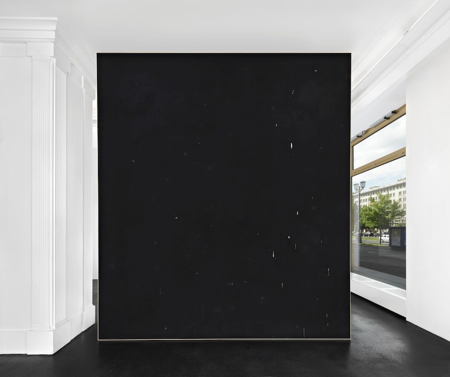 6-DO-Emotional-Paintings-installation-view-Peres-P 3