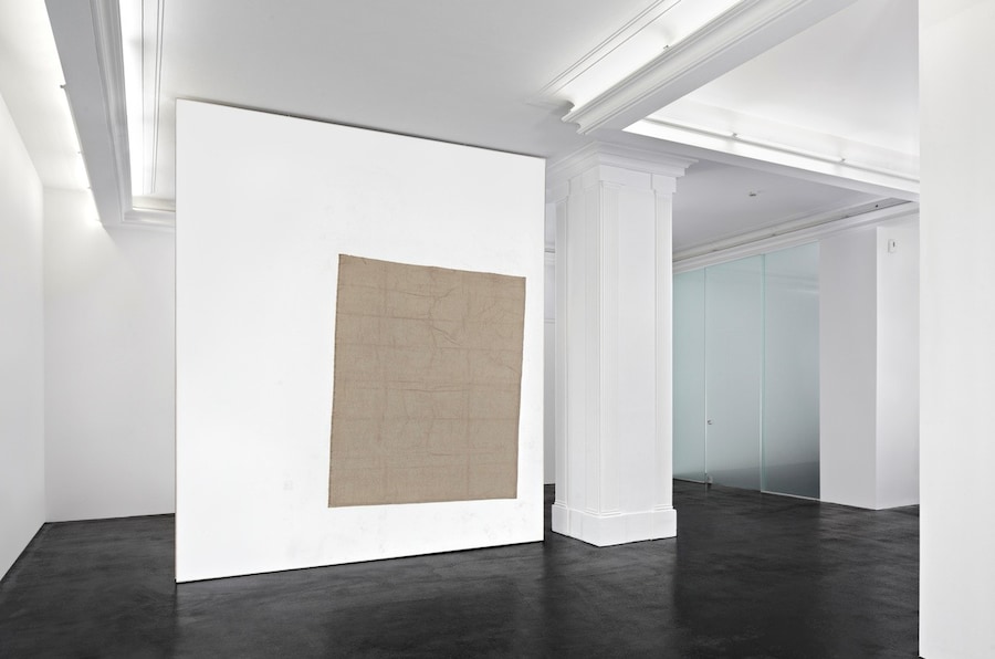 3-DO-Emotional-Paintings-installation-view-Peres-P 11