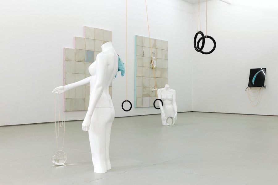 Gabriele Beveridge: Anonymous Faces 1