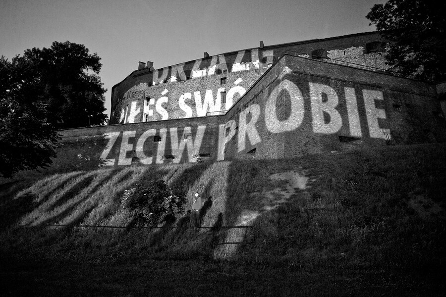 Jenny Holzer: Projections 10