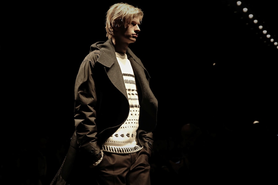 Salvatore Ferragamo AW15 Runway Embroidery White Gray Jacket 29