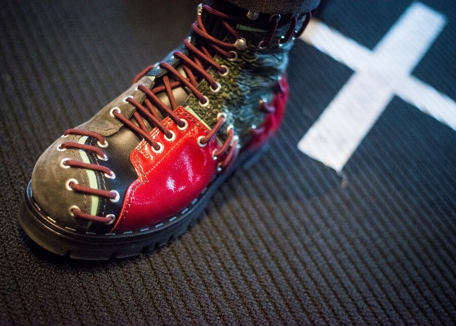 Kenzo AW15 Mens Eyelet Hole Lace Up Patch Black Boots 29