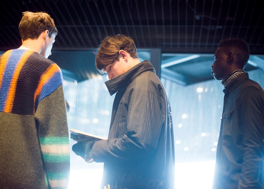 Kenzo AW15 Mens Turned Up Collar Group Knitwear 28