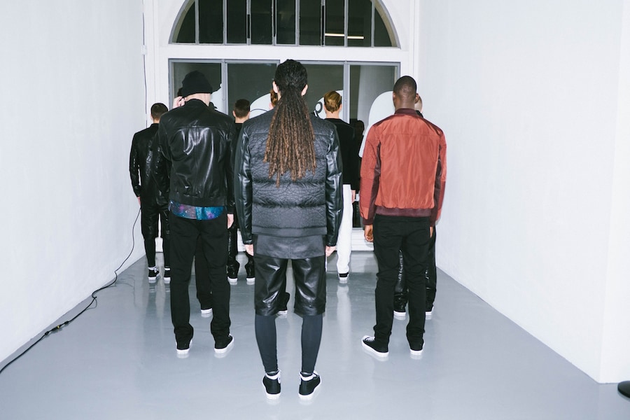 Les Benjamins AW15 Presentation Group Back Shot Black 12