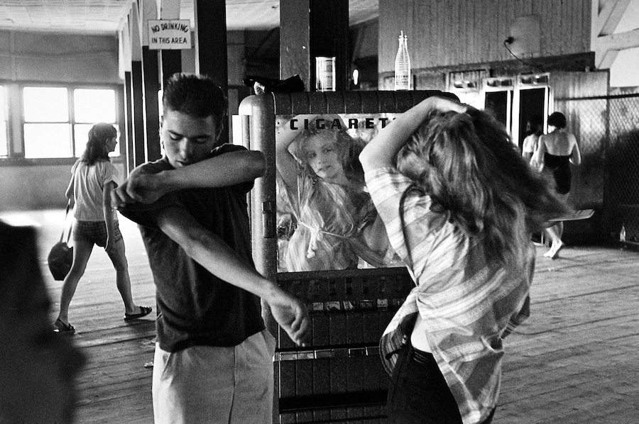 Bruce Davidson, Brooklyn Gang 8