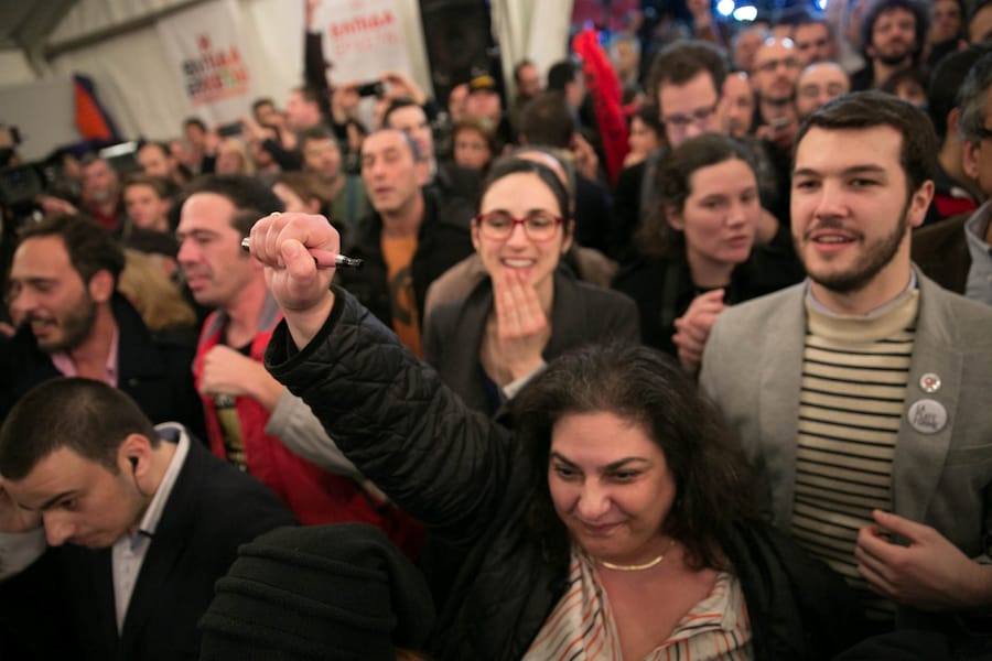 Greece celebrates after Syriza win elections 4