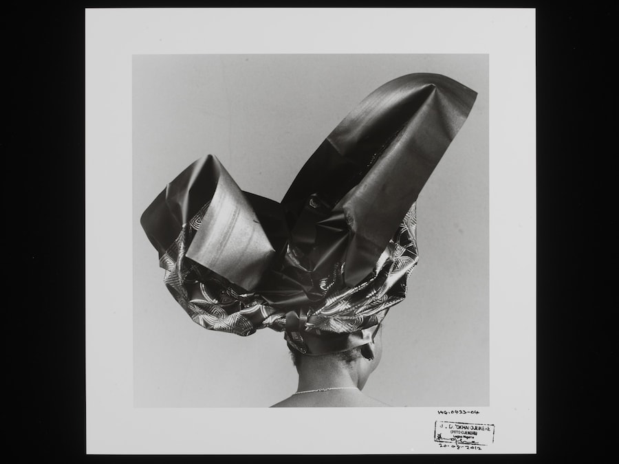 J.D &#39;Okhai Ojeikere, from the series Headties, staying power 6