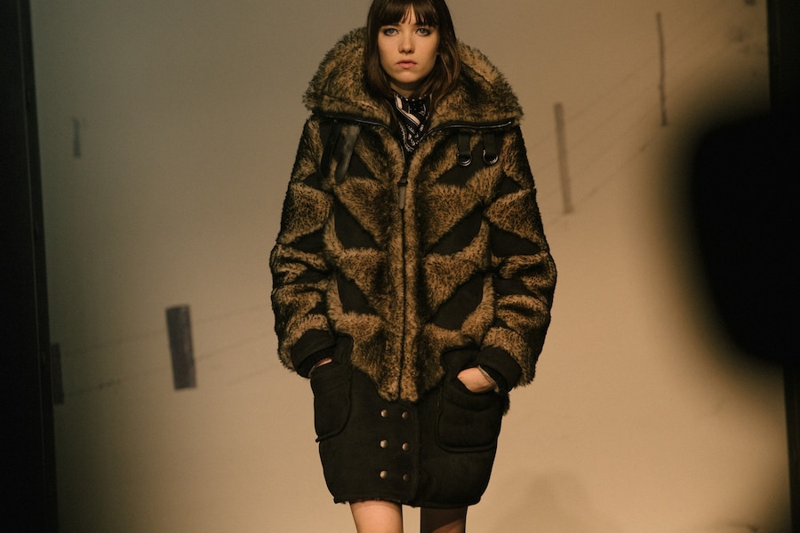 Coach AW15 Leather Fur Womenswear Neck Scarf Biker Coat 19