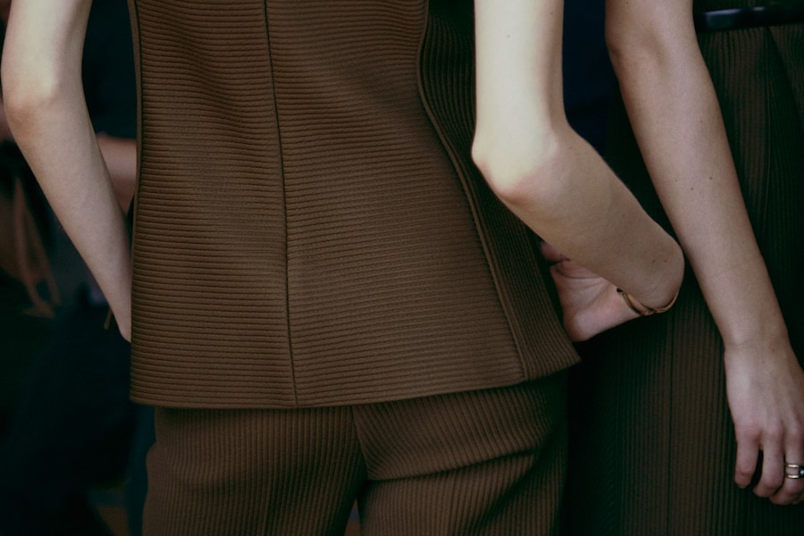 Jason Wu AW15 Womenswear Structure Power Dressing 20