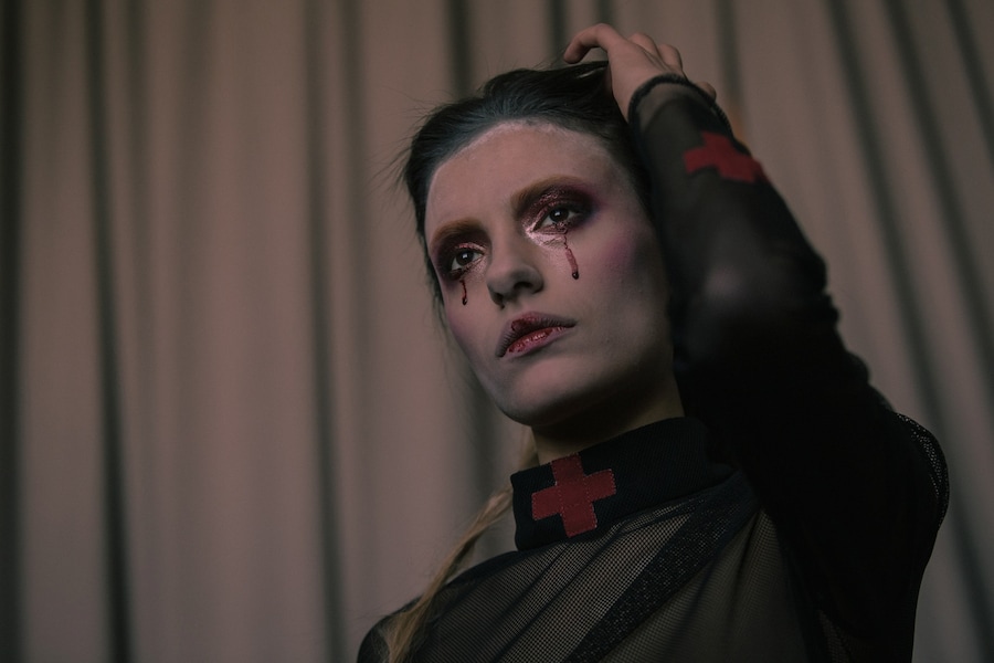Ammerman Schl&#246;sberg AW15, womenswear, blood, mesh, black 9