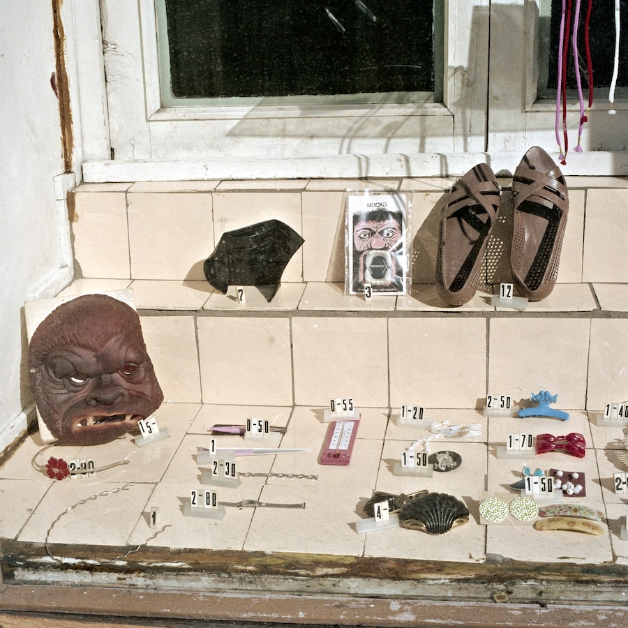 David Hlynsky – Window-shopping through the iron curtain 3