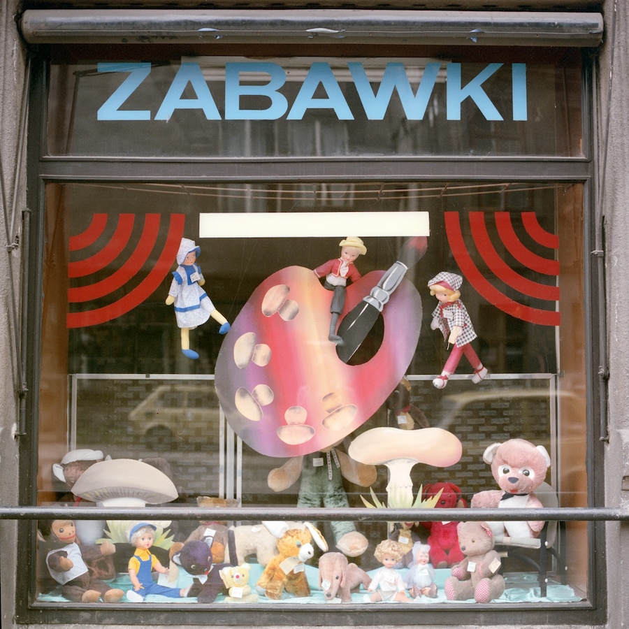 David Hlynsky – Window-shopping through the iron curtain 4