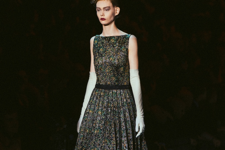Marc Jacobs AW15 Dazed Womenswear runway shimmer green 18