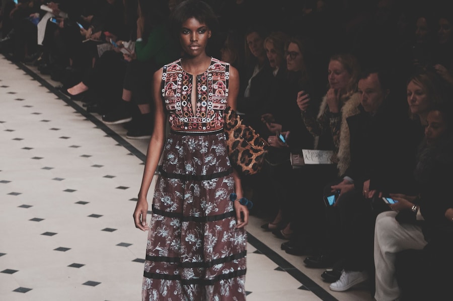 Burberry Prorsum AW15 Womenswear runway Dazed flower dress 9
