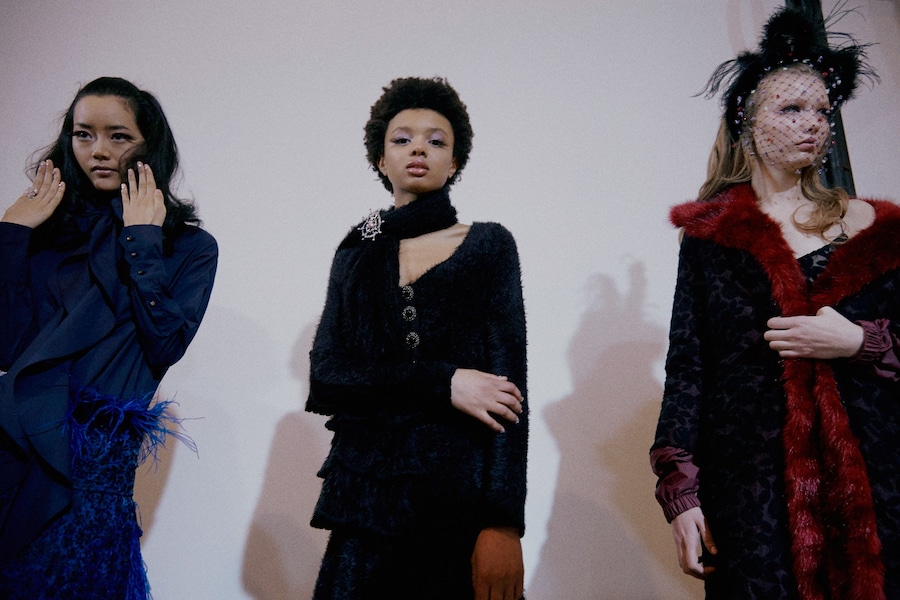 Ryan Lo AW15 Womenswear Dazed backstage scarf fascinator 7