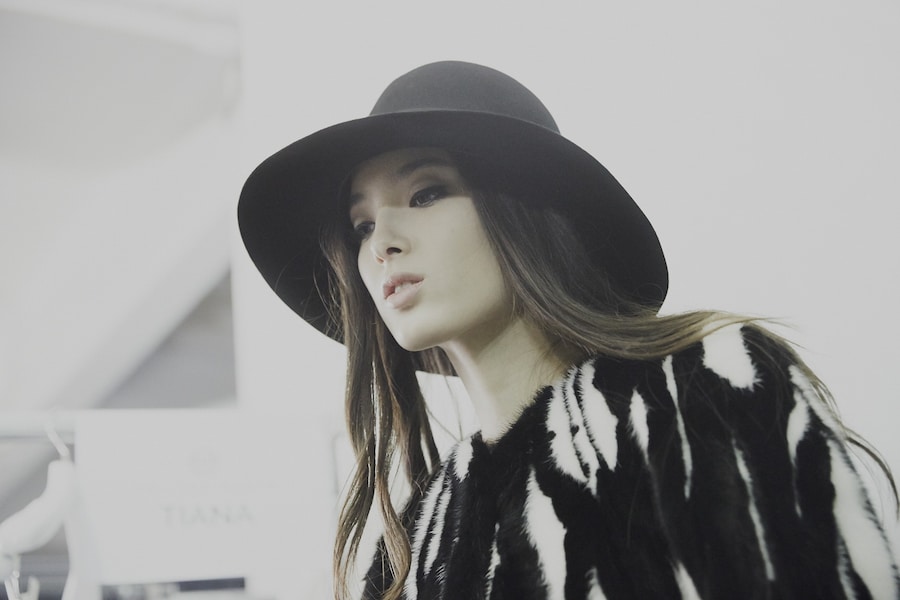 Philipp Plein AW15, backstage, Milan, Womenswear hat b&amp;w 11