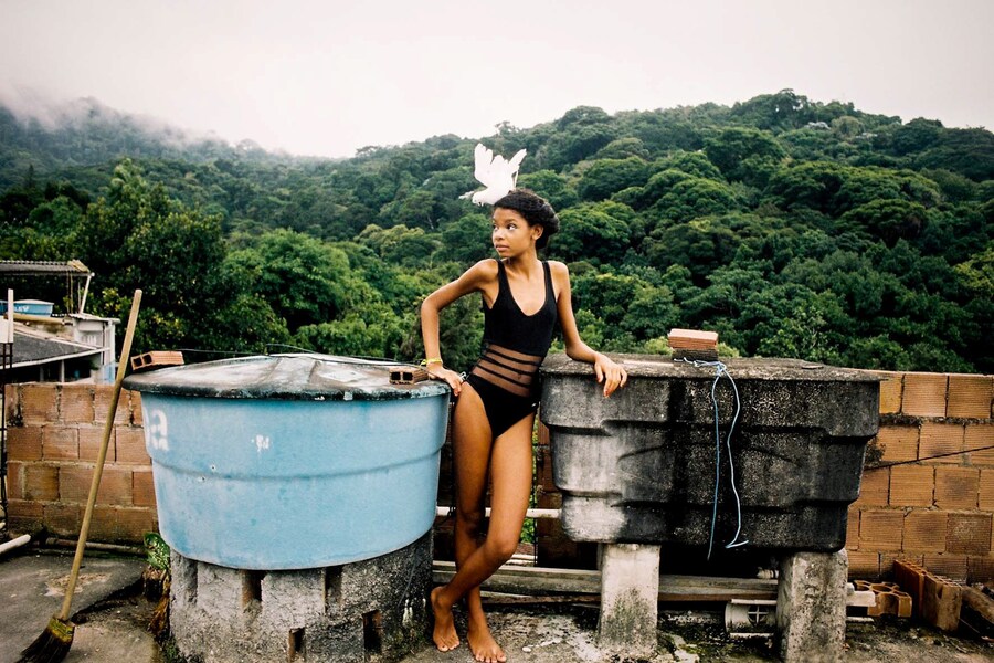 Iris Della Roca “Puisque le roi n&#39;est pas humble” Exhibition 1