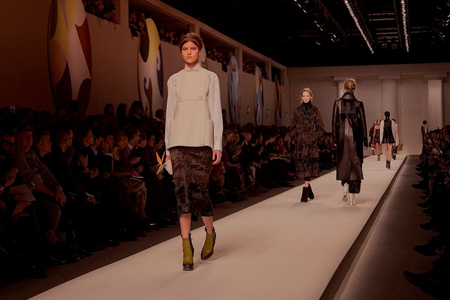 Fendi AW15, Womenswear, Dazed Collared Shirt Brown Pattern 16