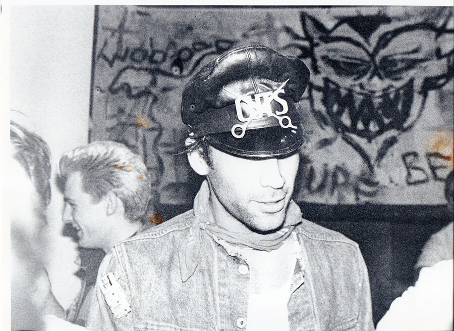 hat034 2