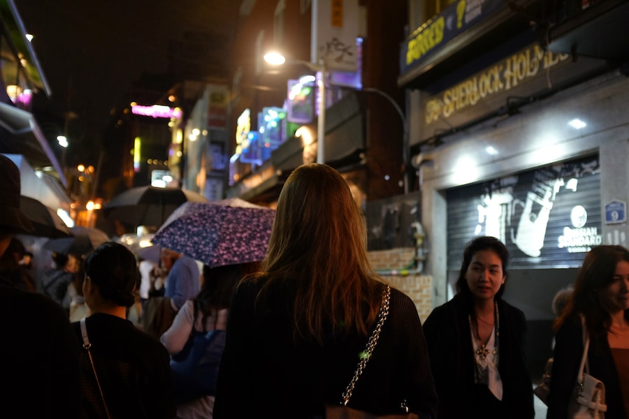 Louise Parker in Seoul 24