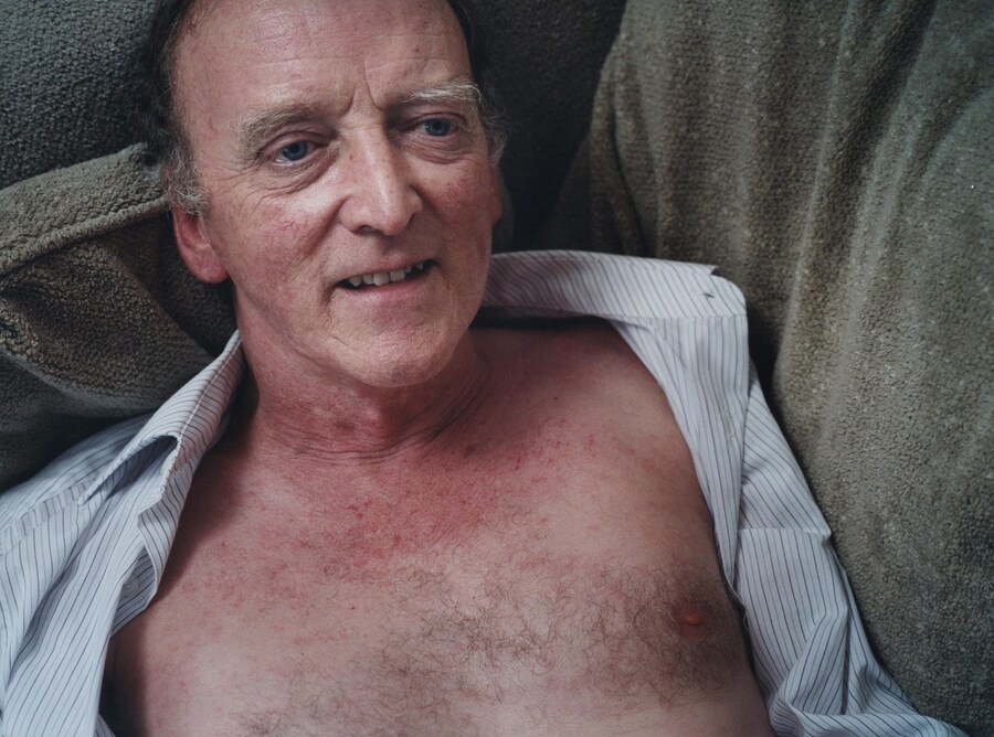 Robi Rodriguez Derek couch 002 1