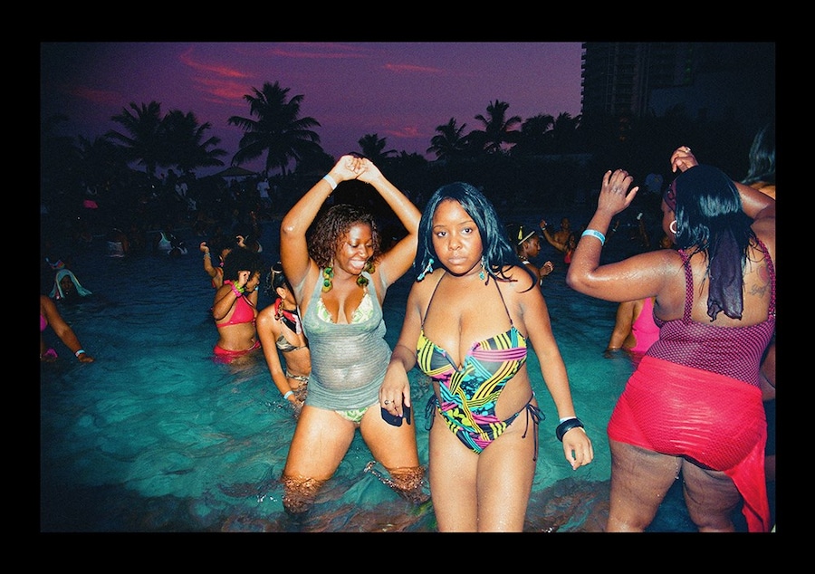 Ivar Wigan &quot;Brooklyn Girls on Holiday&quot; 2010 Dazed 1