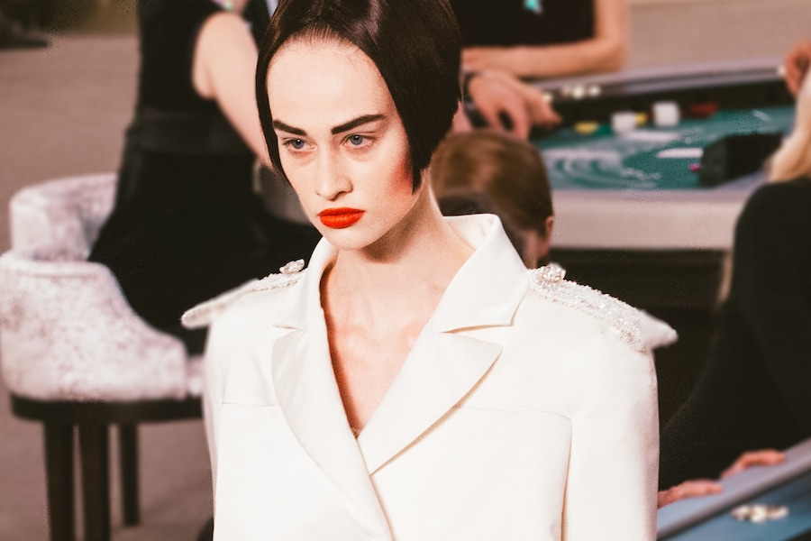 Chanel Couture AW15 casino 16