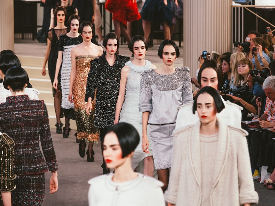 Chanel Couture AW15 casino 27