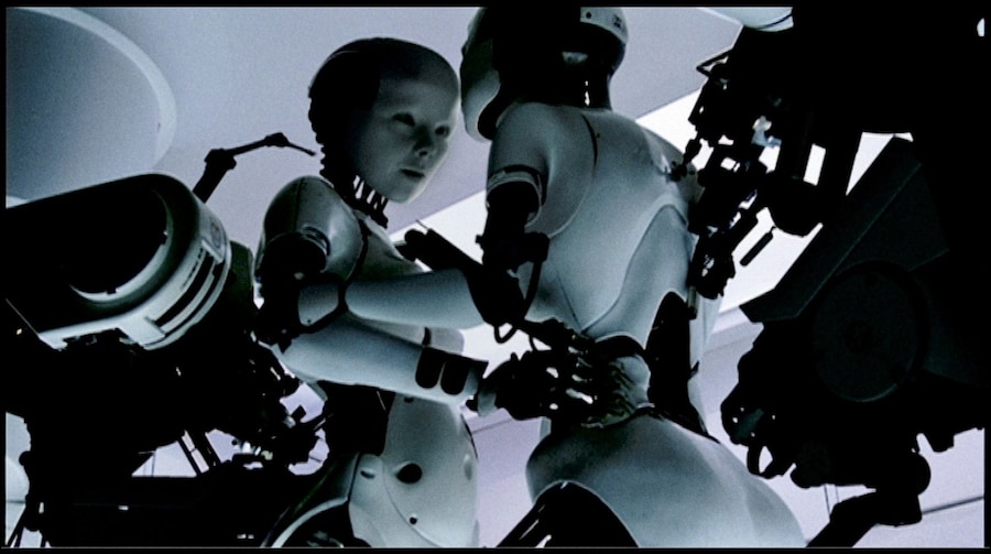 Chris Cunningham, Still from “All Is Full of Love”, 1999 8