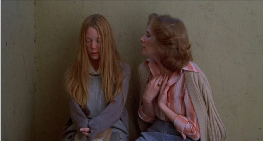 Carrie (1976) cult style with Sissy Spacek 8