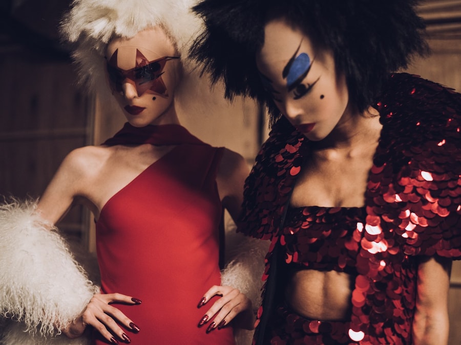 Gareth Pugh SS16 Backstage 11