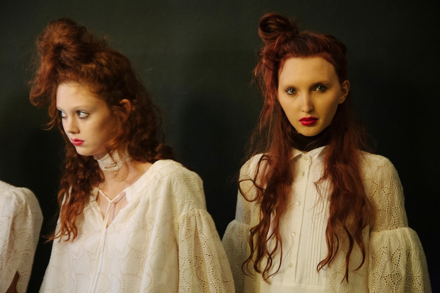 Giles Deacon SS16 Backstage 15