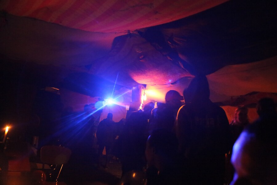 Peace and Love Bar, Calais 2