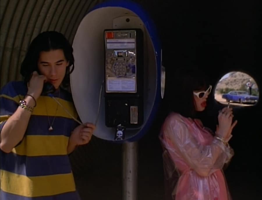 The Doom Generation Fashion Rose McGowan 1