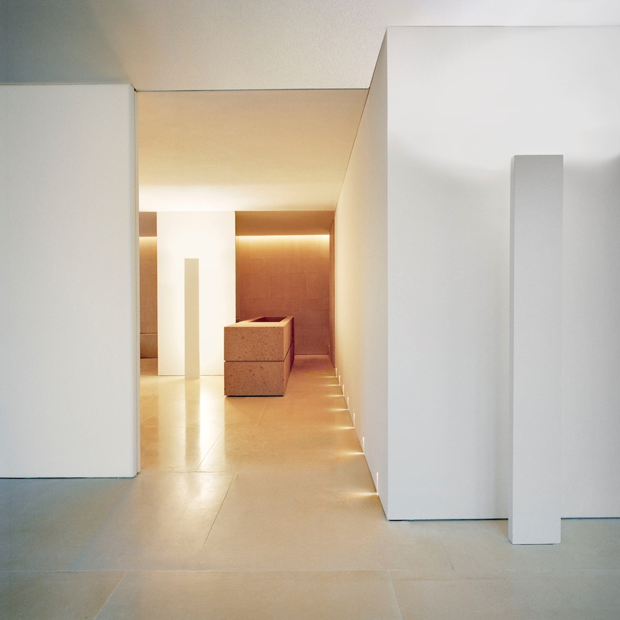 Kanye West loft 2