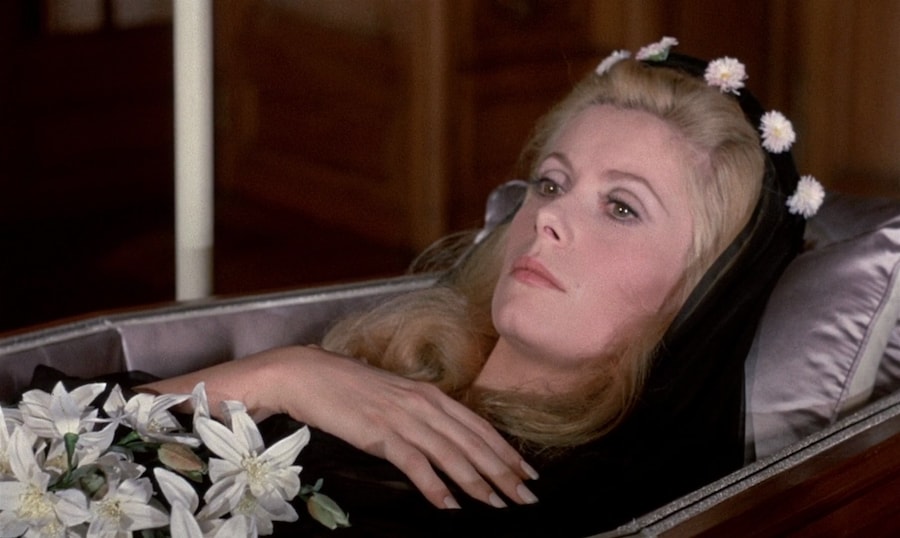 Belle de Jour fashion Yves Saint Laurent Catherine Deneuve 0