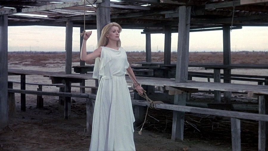 Belle de Jour fashion Yves Saint Laurent Catherine Deneuve 10