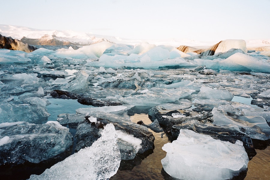 Bella Howard - Iceland 0