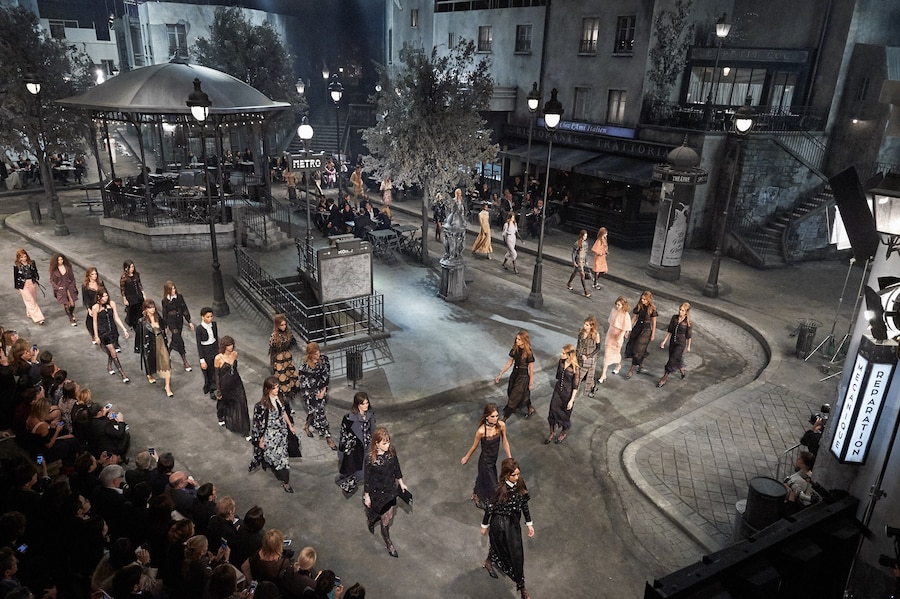 Chanel M&#233;tiers d&#39;Art pre-AW16 2