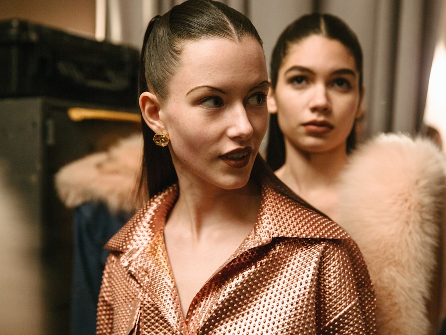 Area AW16 7