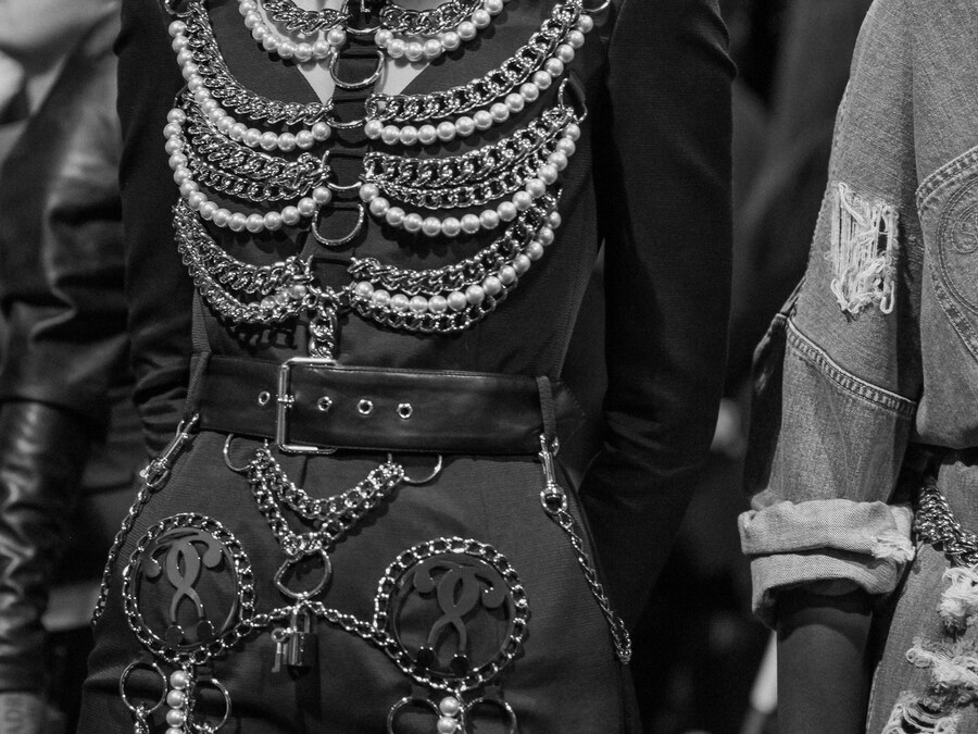 Moschino AW16 16